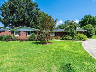 44 32nd Ave NW, Hickory, NC, 28601