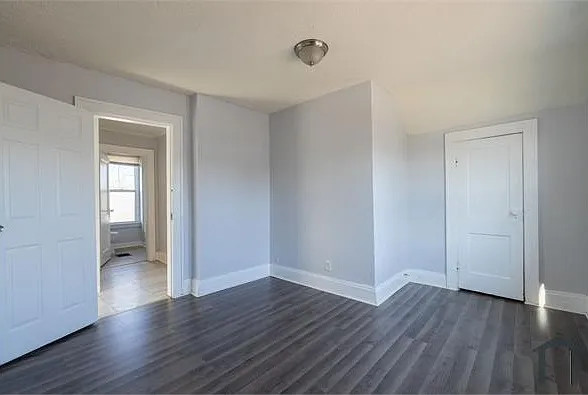 359 Clarendon Ave — Photo 30
