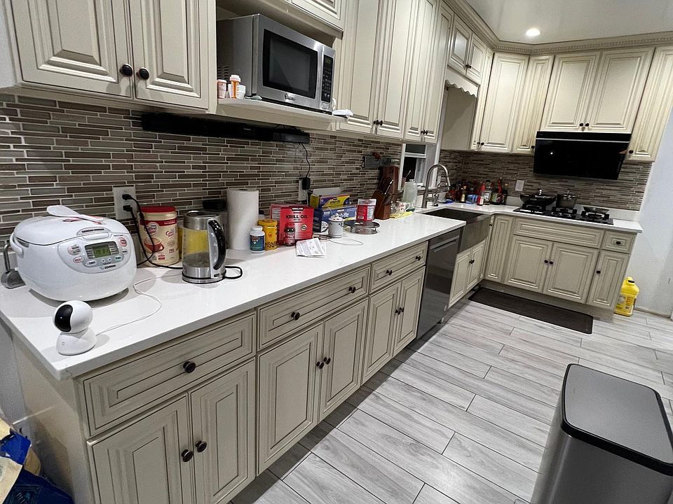 1st image of 624 Ardsley Blvd
