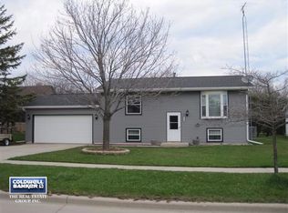 4220 Custer St, Manitowoc, WI 54220