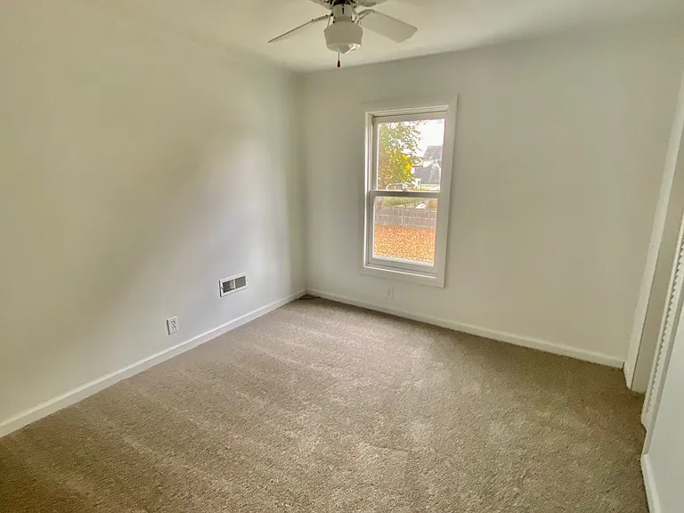 30 Crandall St — Photo 8