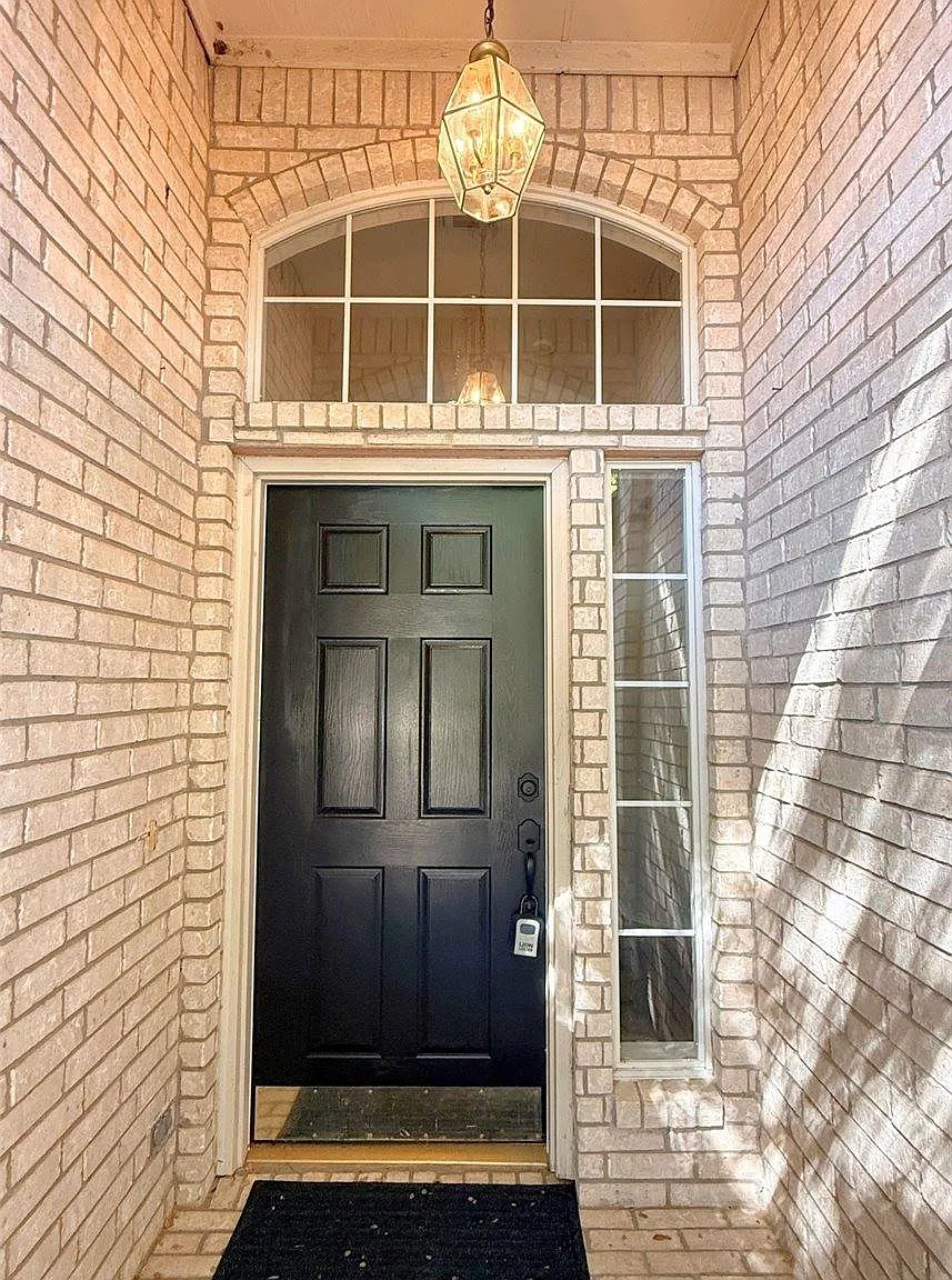 3 bed, 1746 sqft, $2,200 — Photo 4
