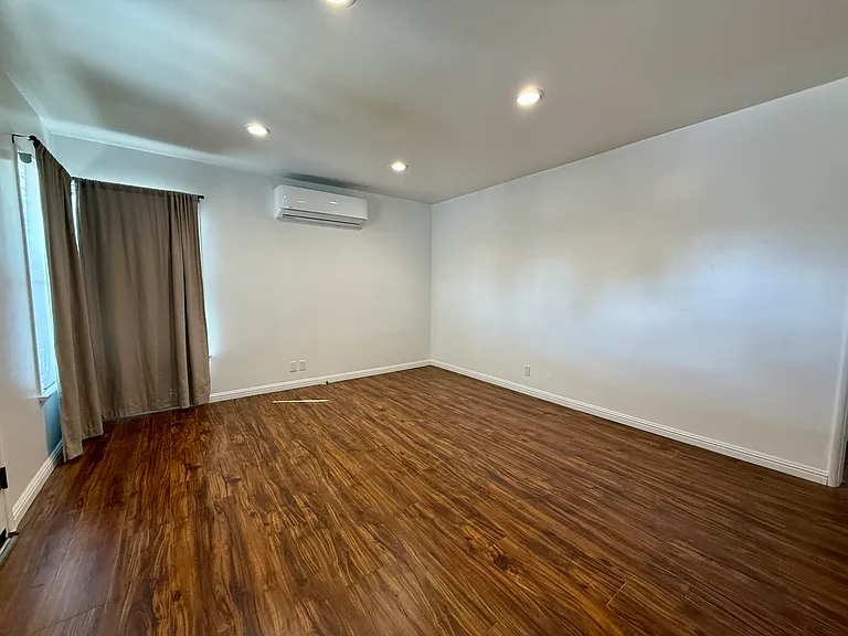 8641 Milton Ave — Photo 13