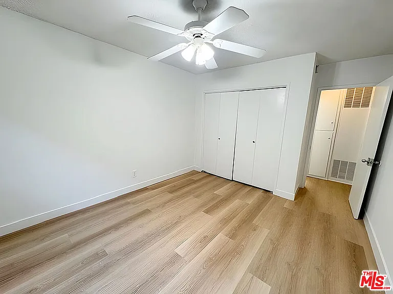 5032 Maplewood Ave #103 — Photo 11