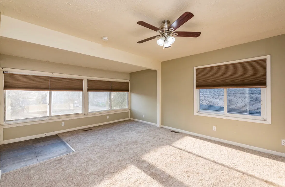 3 bed, $2,200 — Photo 3
