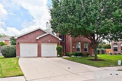 1st image of 2901 Cypress Point Dr