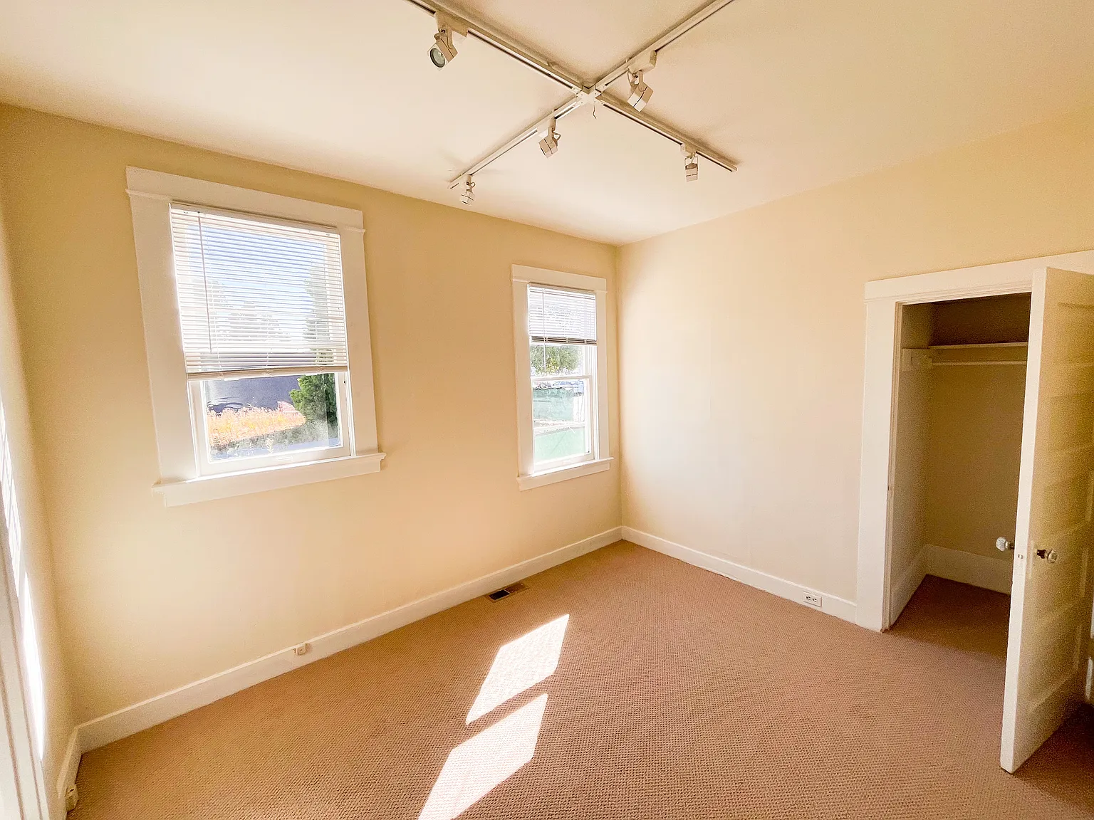 1 bed, 750 sqft, $2,550 — Photo 2
