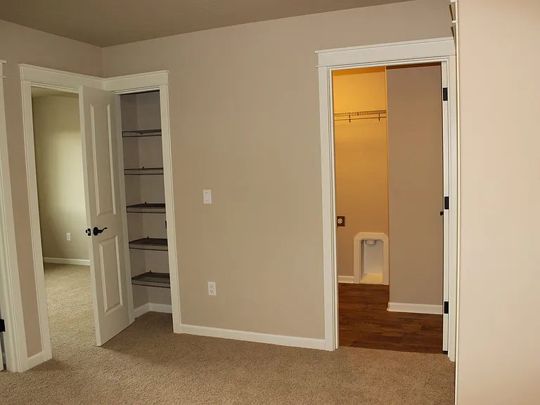 3195 SW 28th St — Photo 12