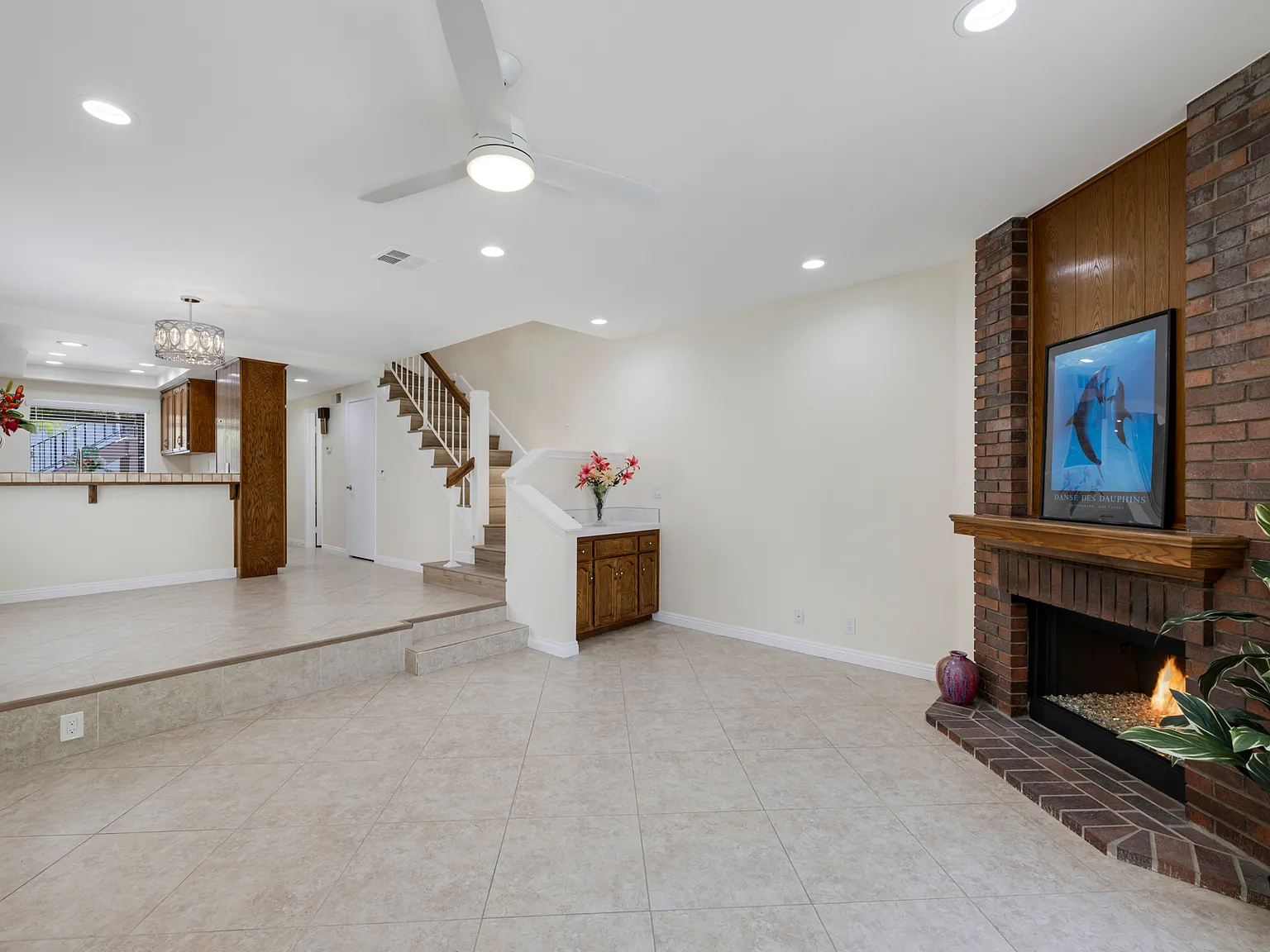 2 bed, 1300 sqft, $3,400 — Photo 3