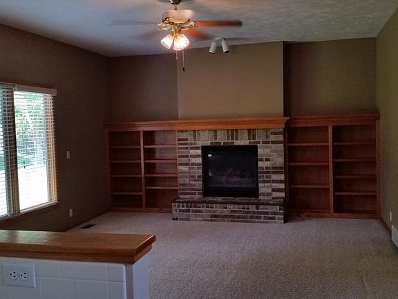 2nd image of 306 Longwood Dr