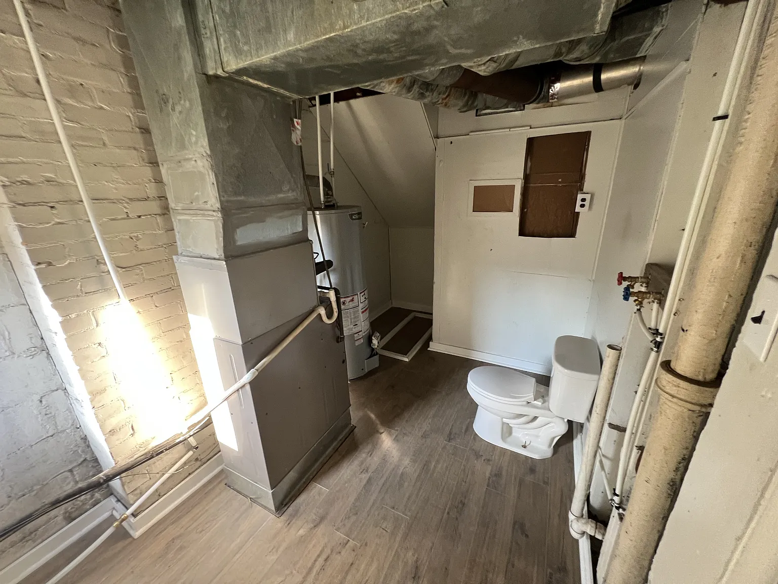 2708 West Franklin Street - 4 — Photo 3
