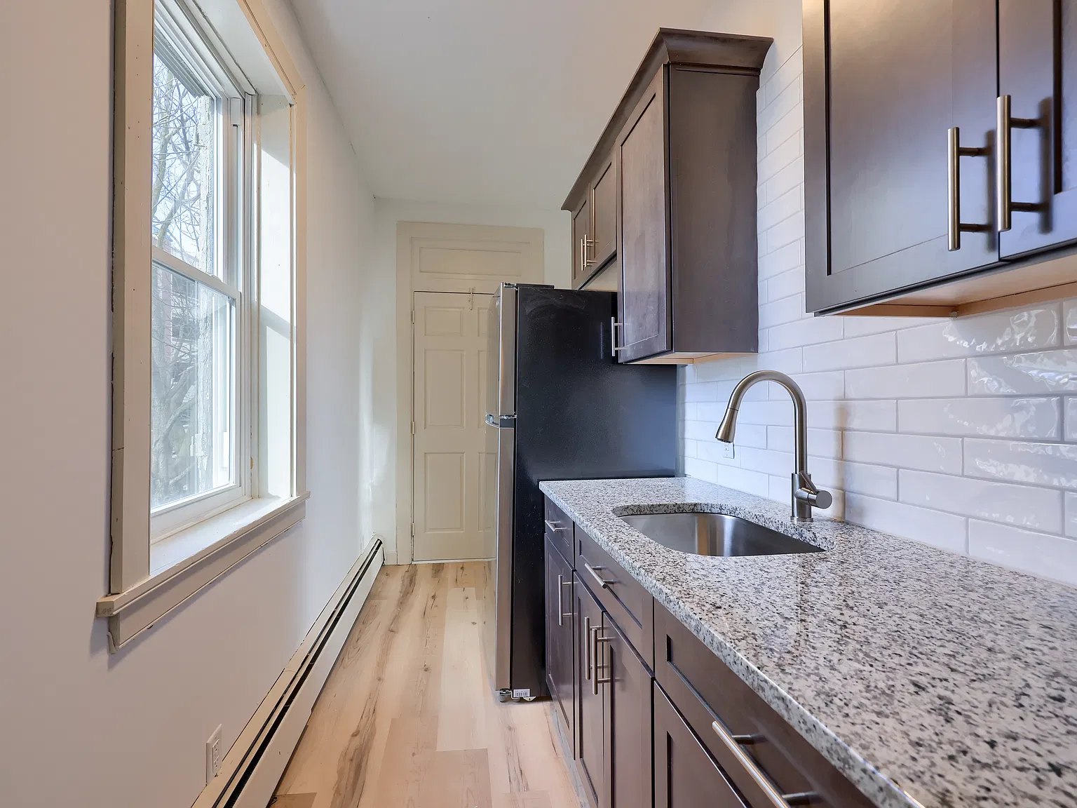 2 bed, 1355 sqft, $1,445 — Photo 4