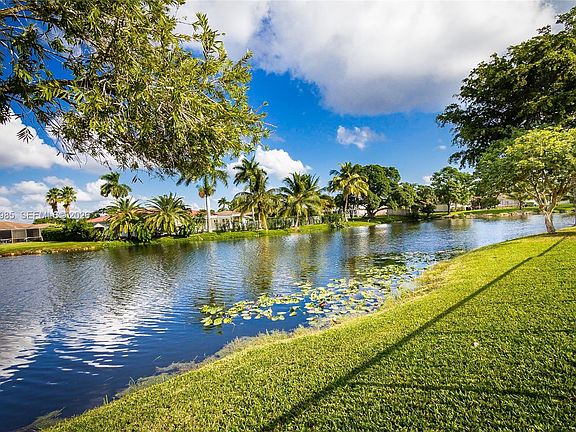 5th image of 16641 Royal Poinciana Dr
