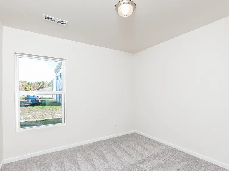 1228 Zoysia Dr — Photo 13