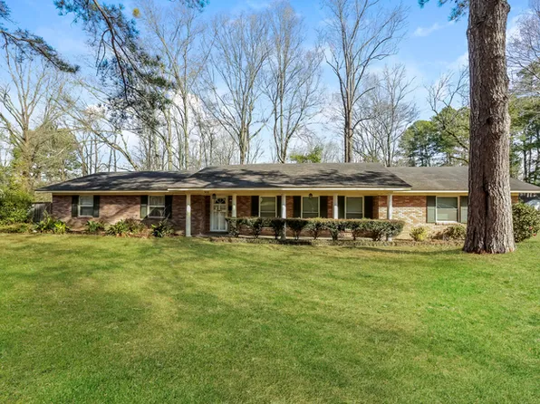 5606 Warwick Dr, Jackson, MS 39211