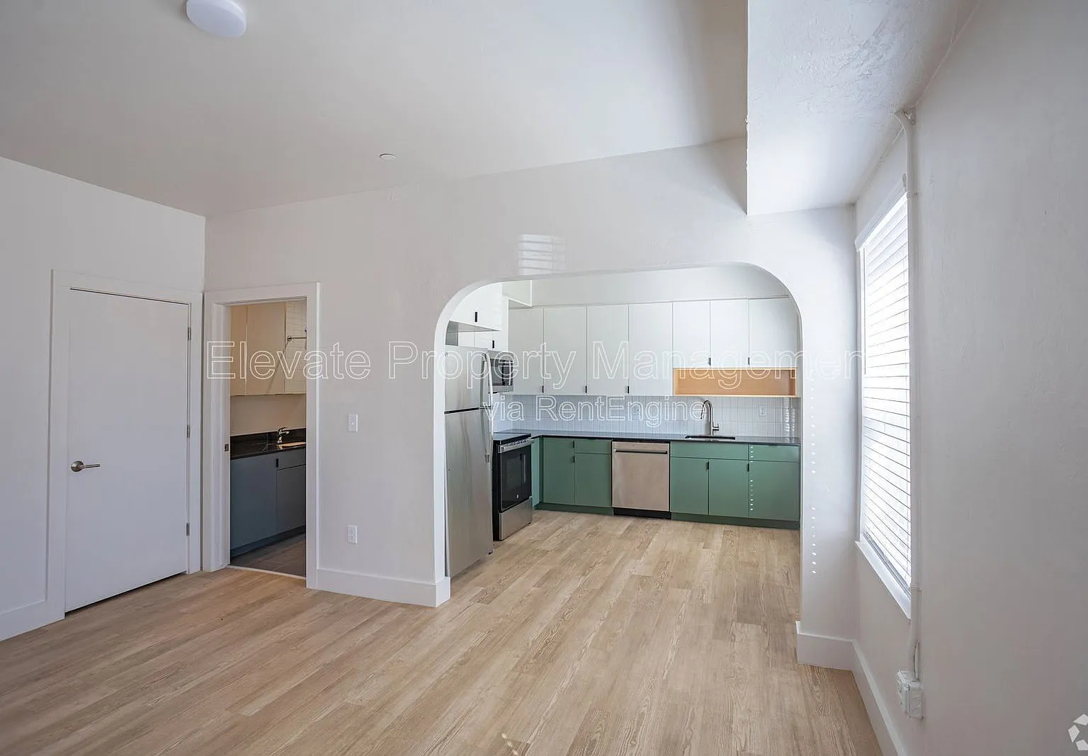 1 bed, 1.0 bath, 623 sqft, $1,195 — Photo 1