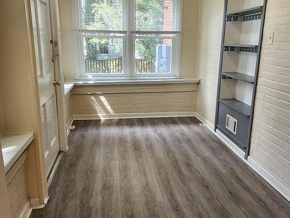 2nd image of 323 N College Pkwy #2