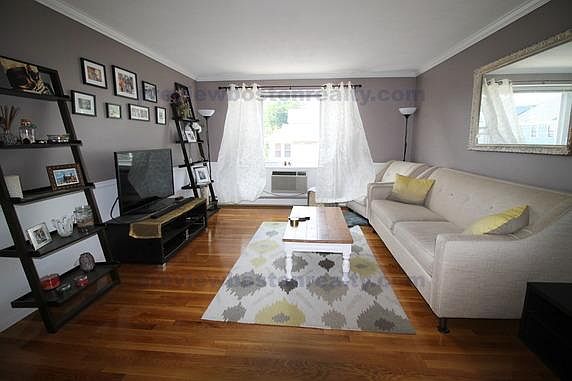 1st image of 107 Spring St APT 2