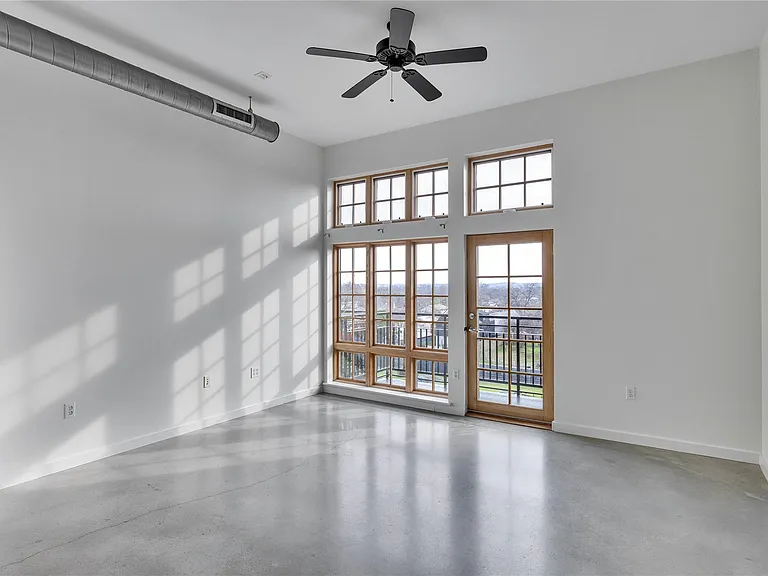2235 E 6th St #406 — Photo 11