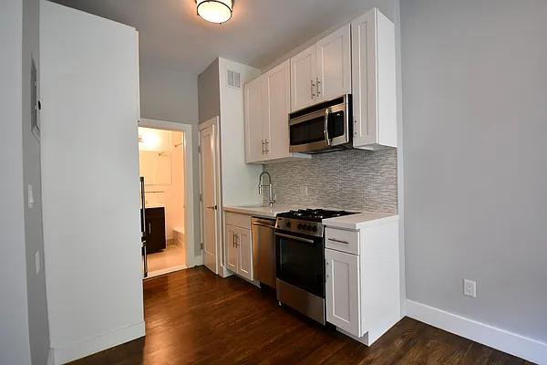 Rented by Corcoran | media 17