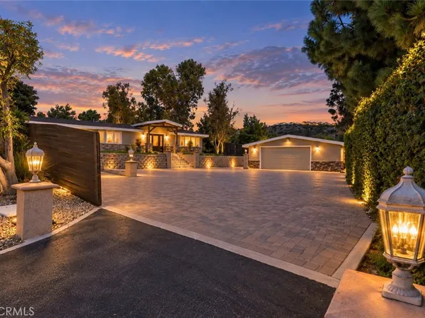12756 Barrett Ln, Santa Ana, CA 92705