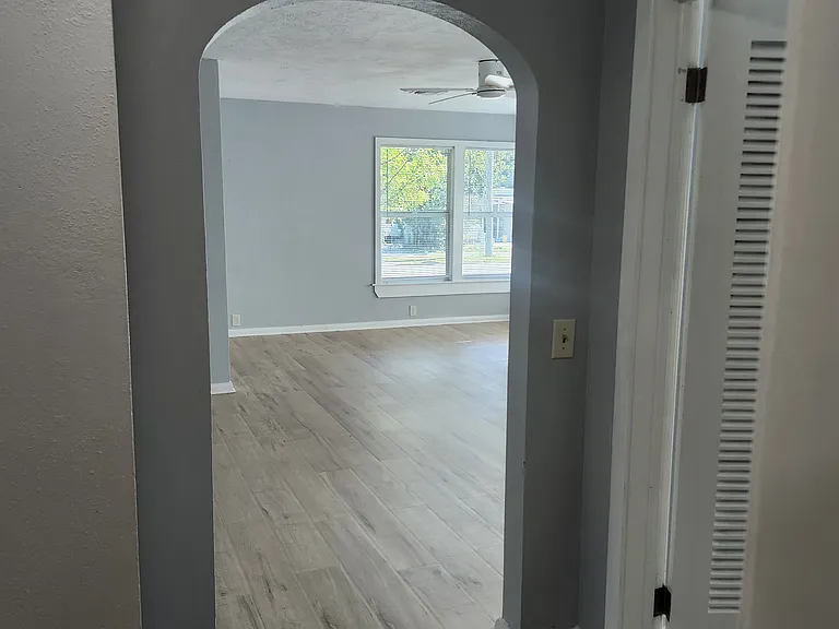 2050 10th St — Photo 18