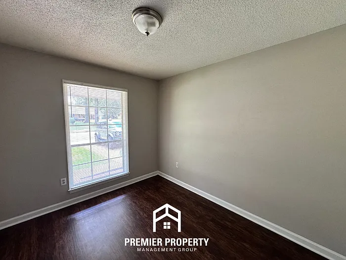 6310 Brightwood Dr — Photo 5