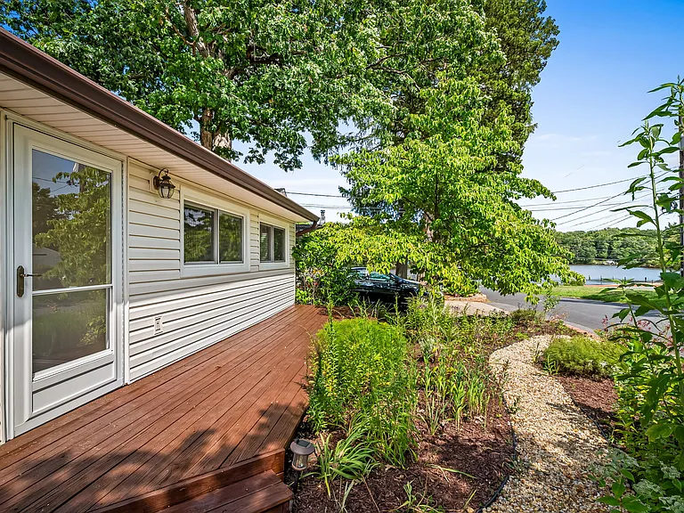 530 Highland Dr — Photo 19