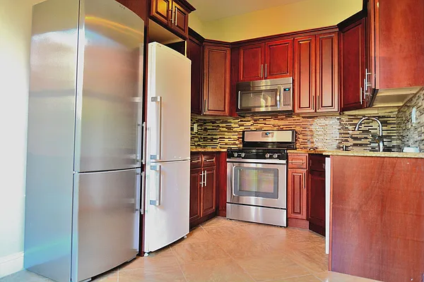 Rented by Hagstrom Management Inc | media 40