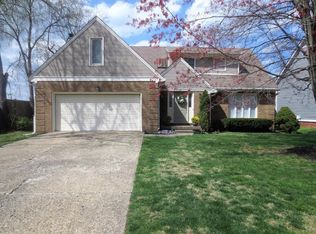 10113 Springbark Dr, Louisville, KY 40241