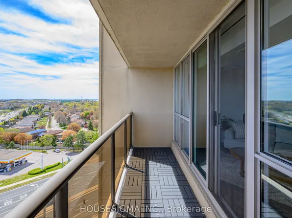 2 Westney Rd N #1203, Ajax, ON L1T 3H3