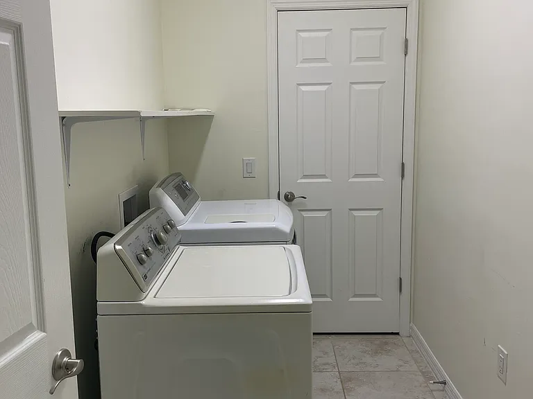 1076 Navigator Rd — Photo 19