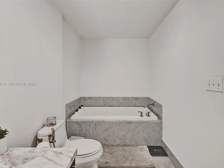 253 NE 2nd St #3304 — Photo 13