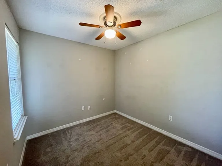 815 Boulevard De Lorleans — Photo 21