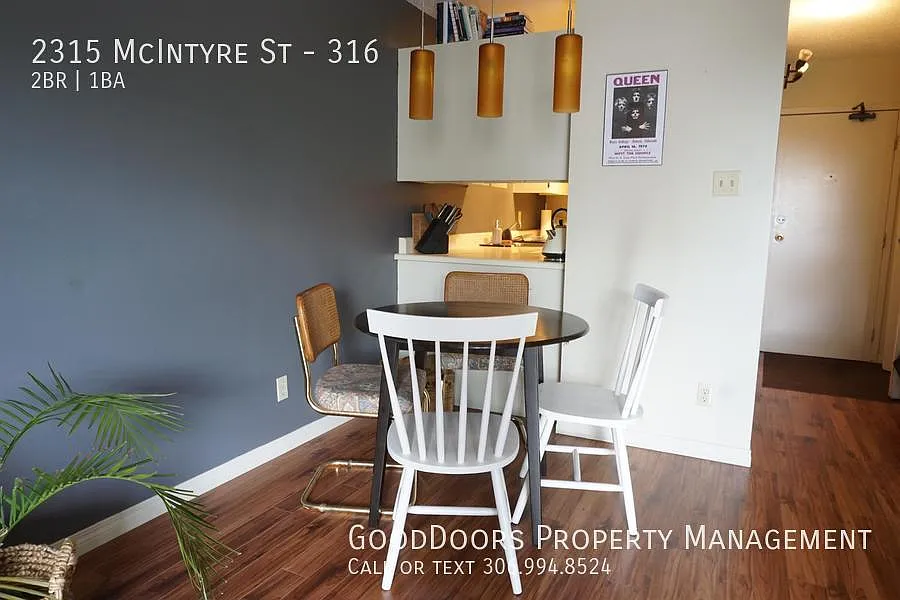 2 bed, $1,400 — Photo 4
