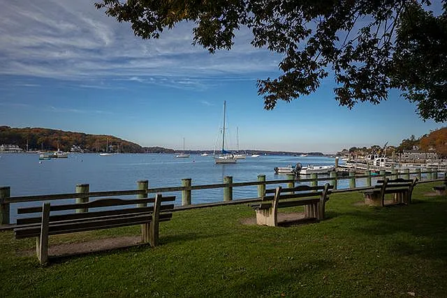 Fairfield Northport Harbor — Photo 13