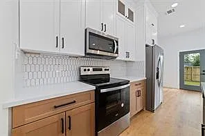 4010 Dreyfus St — Photo 6