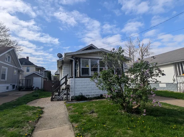 1108 E Arcadia Ave, Peoria, IL 61603