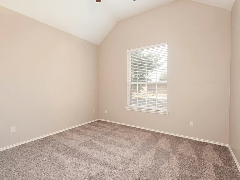 405 Mimosa Dr — Photo 24