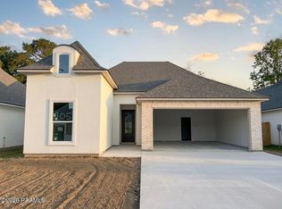 105 Berchman Oaks Dr, Lafayette, LA 70506