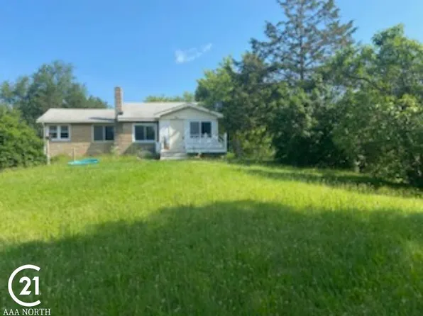 2200 W Drahner Rd, Oxford, MI 48371