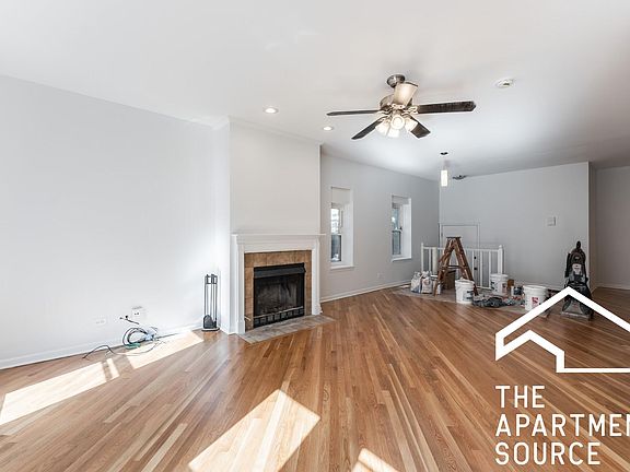 2nd image of 1877 N Sheffield Ave #1A