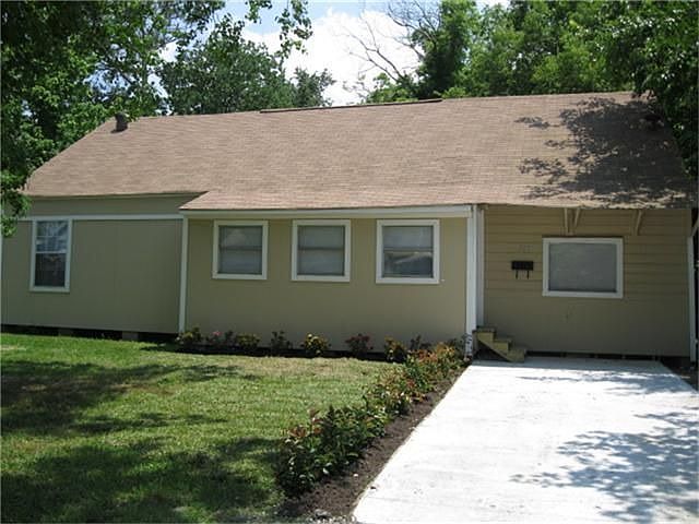 1st image of 912 Avenue A