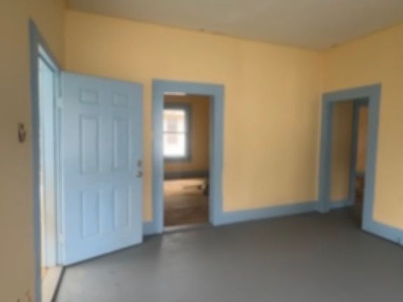 5th image of 2114 Paris St