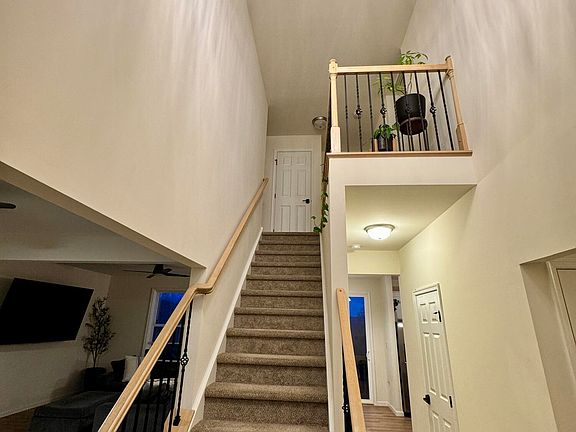 3rd image of 303 Ridge Rd