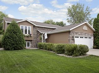 8207 Jergen Ave S, Cottage Grove, MN 55016