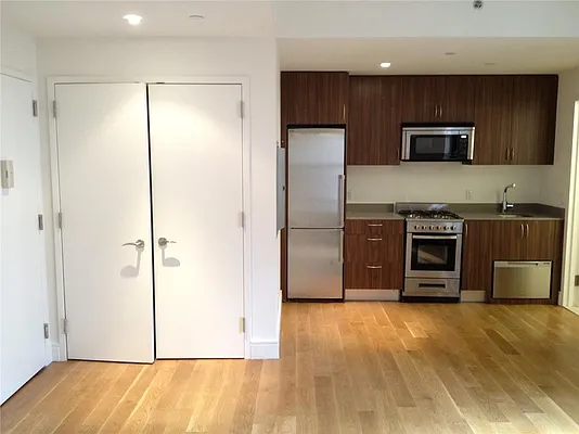 Rented by Mark David | media 29