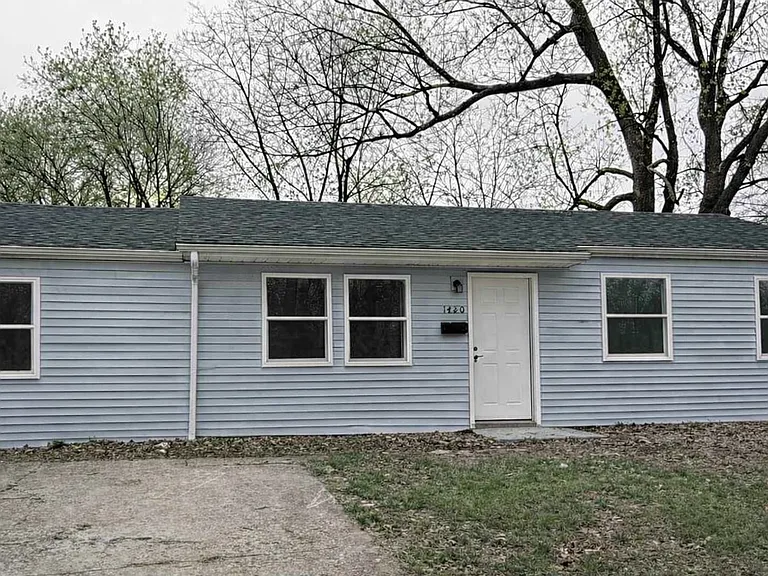 1420 Williams St — Photo 1