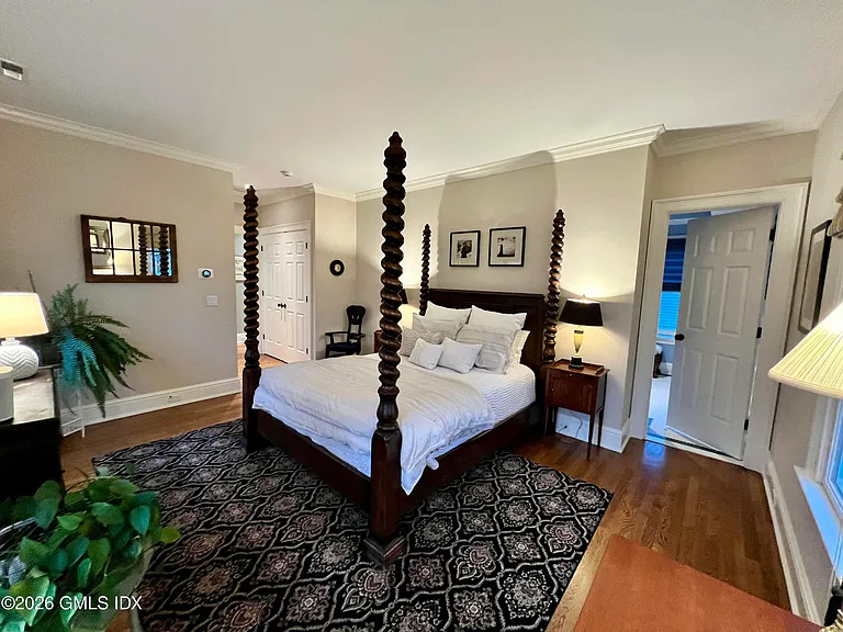 50 Shorefront Park — Photo 48