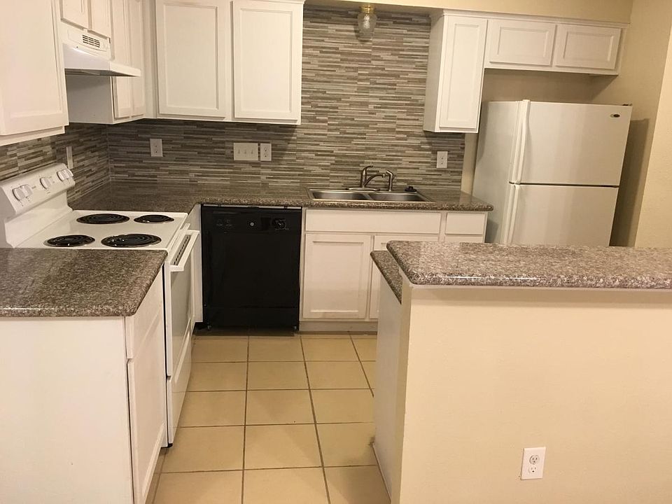 1st image of 11514 Meadow Pines Ct